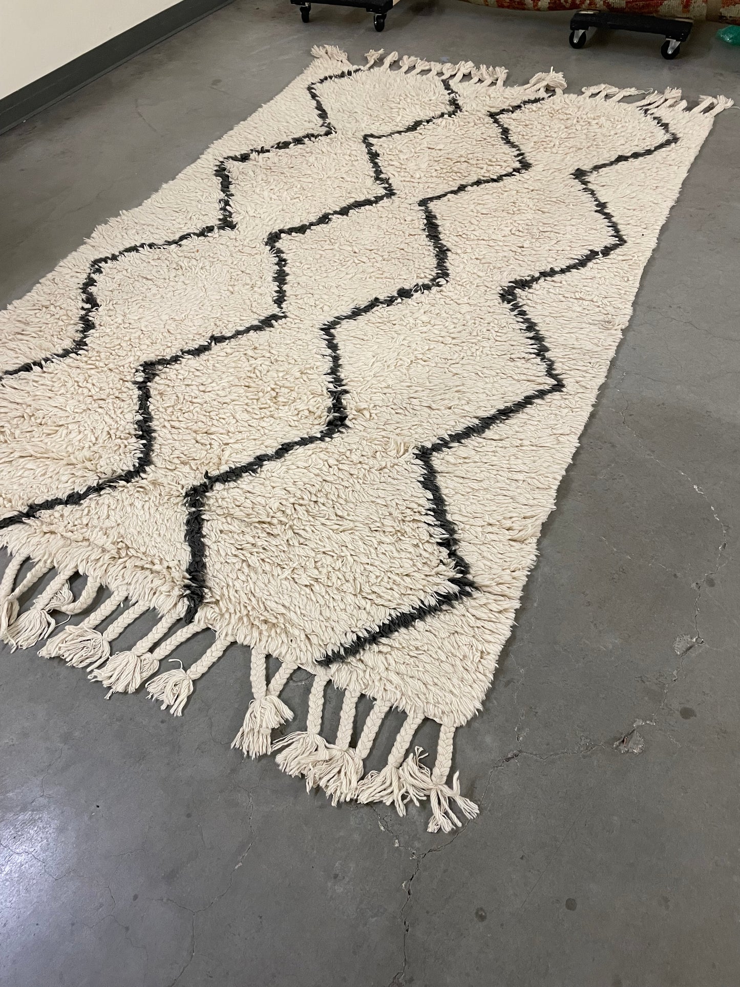 5'4" x 9'3" w/ tassels, Souk wool rug in cream and brown