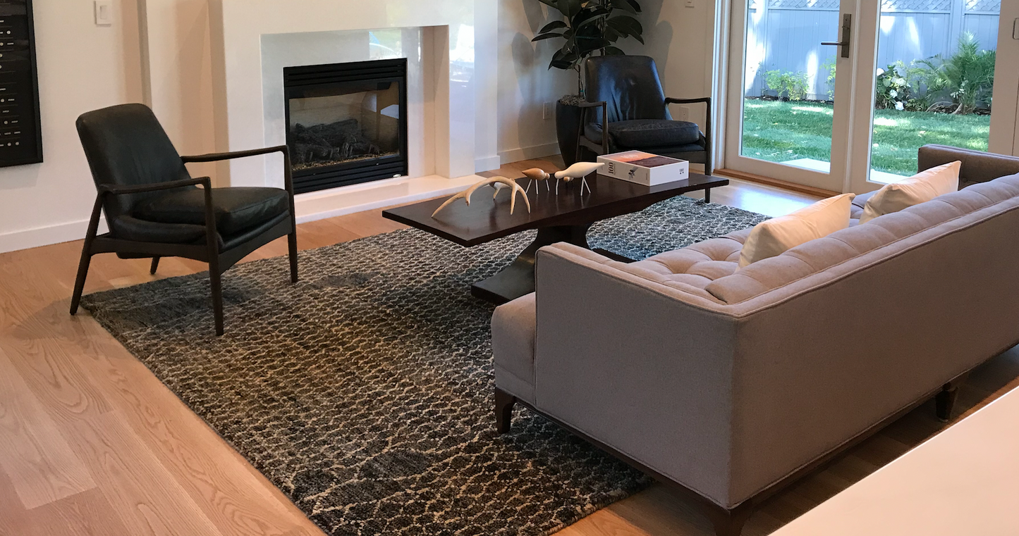 8x11 BJR 1008, dark brown w/ ivory snake pattern