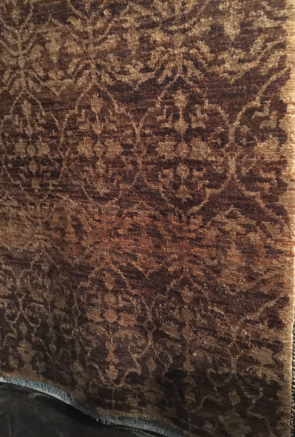 Jute rug in dark and light brown