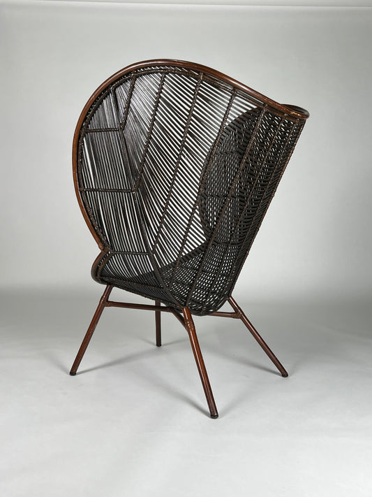 Wood slat oversized Roost chair