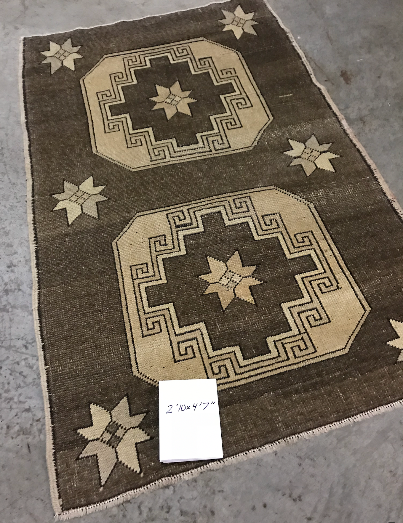 2'10" x 4'7" Vintage flat weave