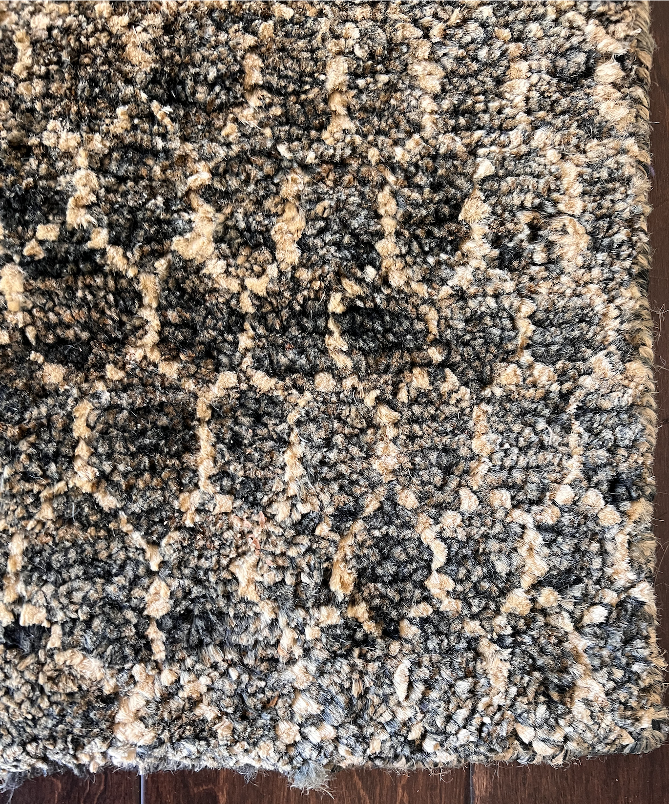 8x11 BJR 1008, dark brown w/ ivory snake pattern