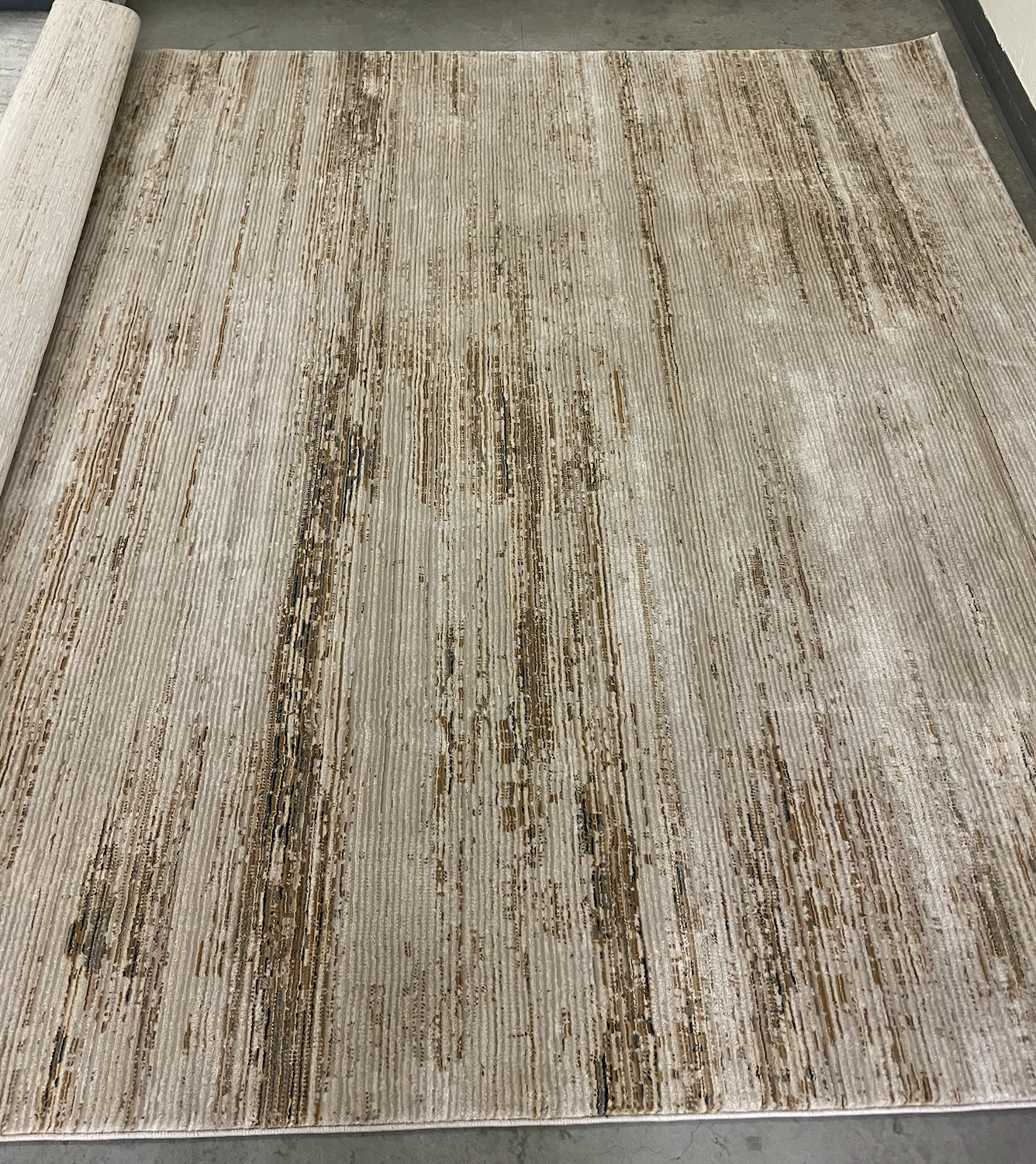7'10" x 10'3", ivory, light and dark taupe