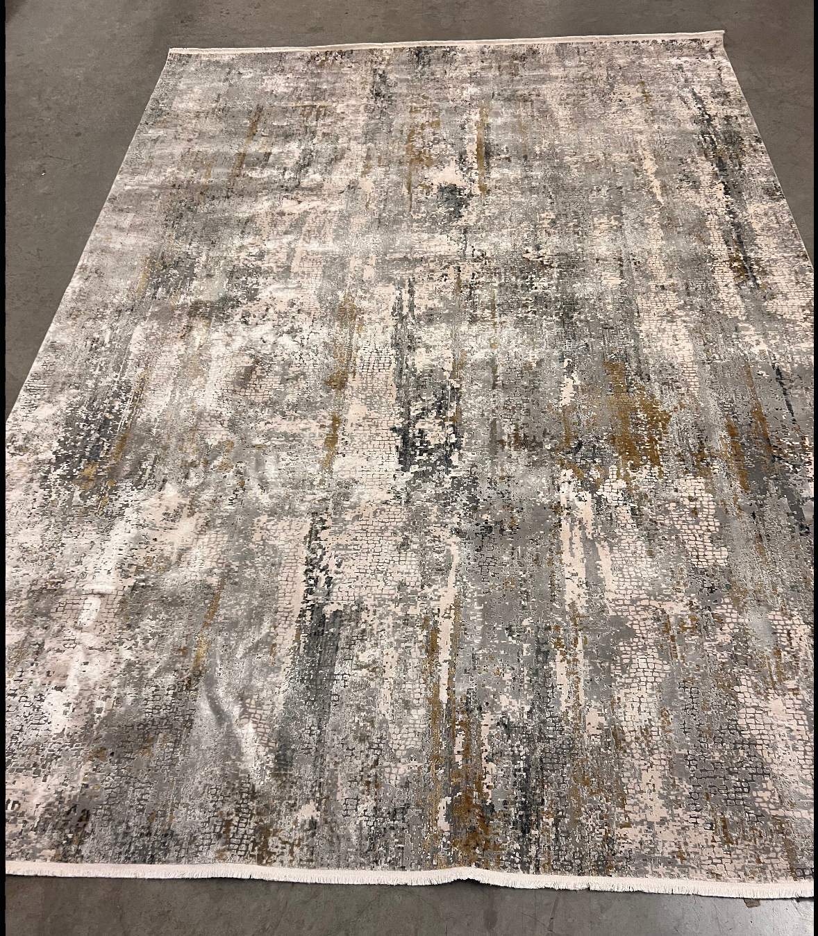 7'9" x 11 Cadiz 3887F; ivory, gray, blue, amber
