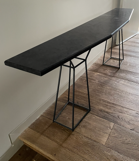 Mineral Console, black steel frame, Nordic black antique granite top