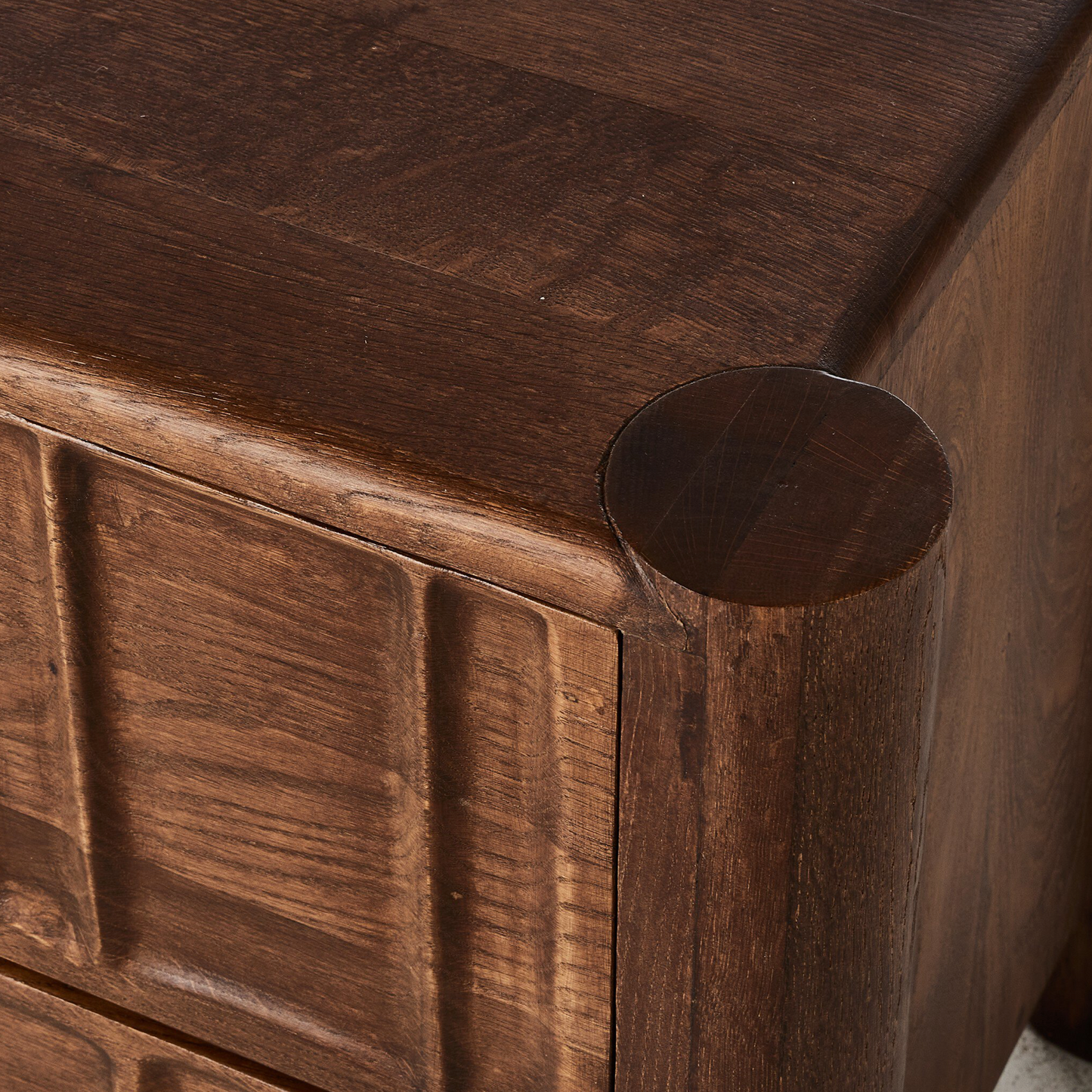 Ezri night stand, 32w x 20d x 25h