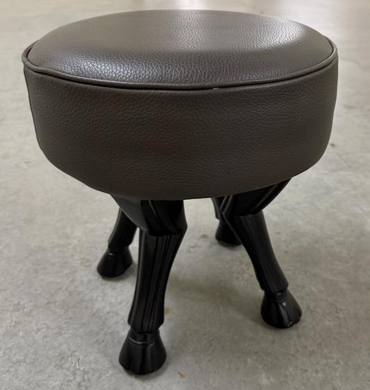 Kedan stool with horsey legs