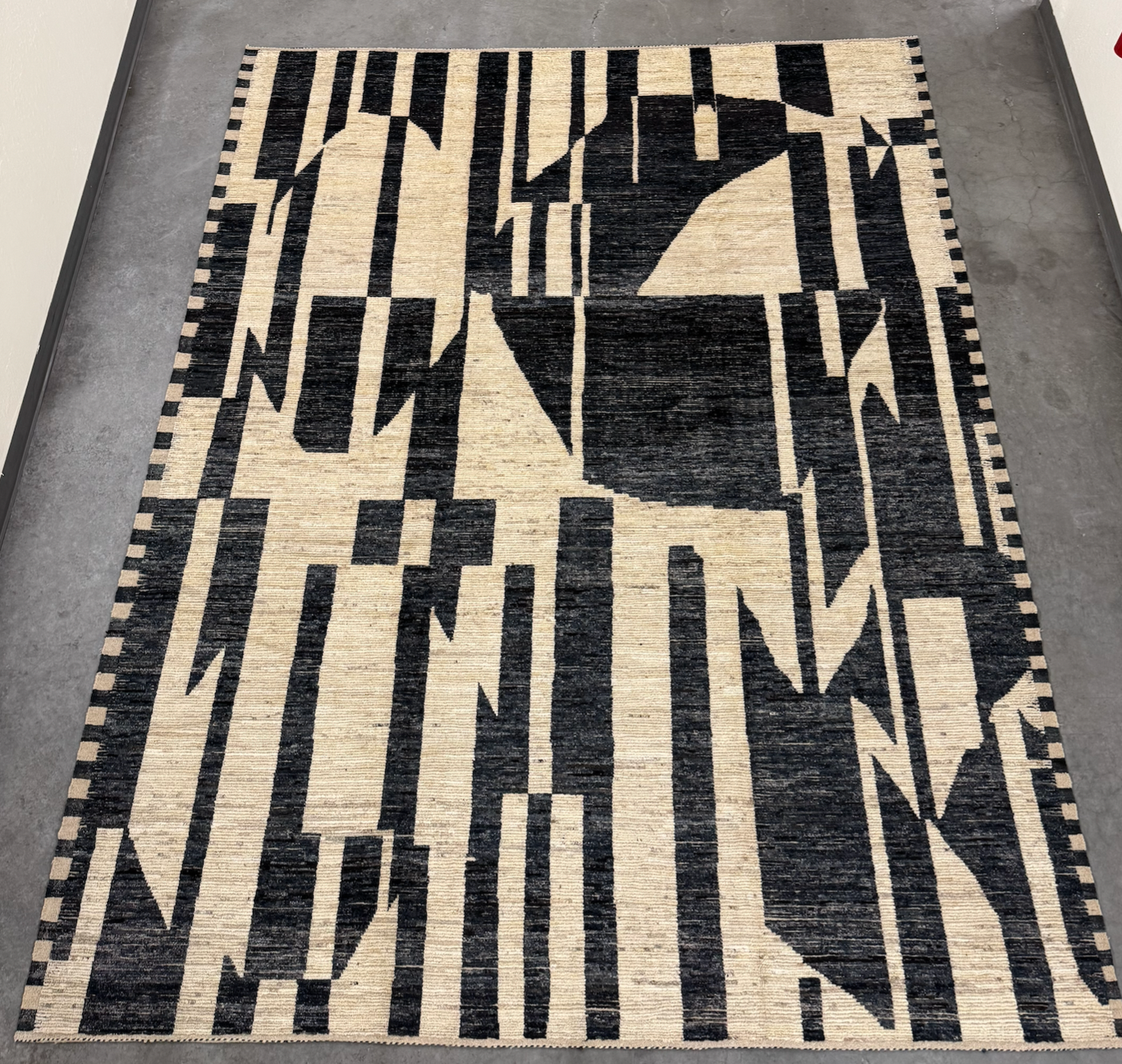 10'6" x 13'9" Murat, cream and black, Moroccan