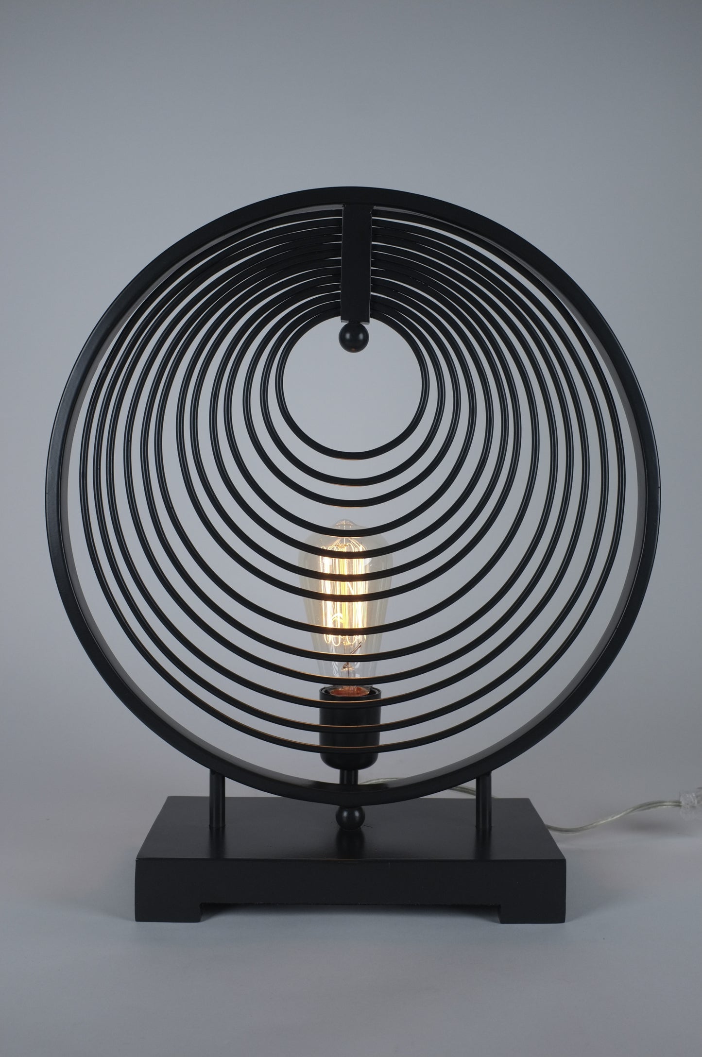 Black Metal Accent Lamp