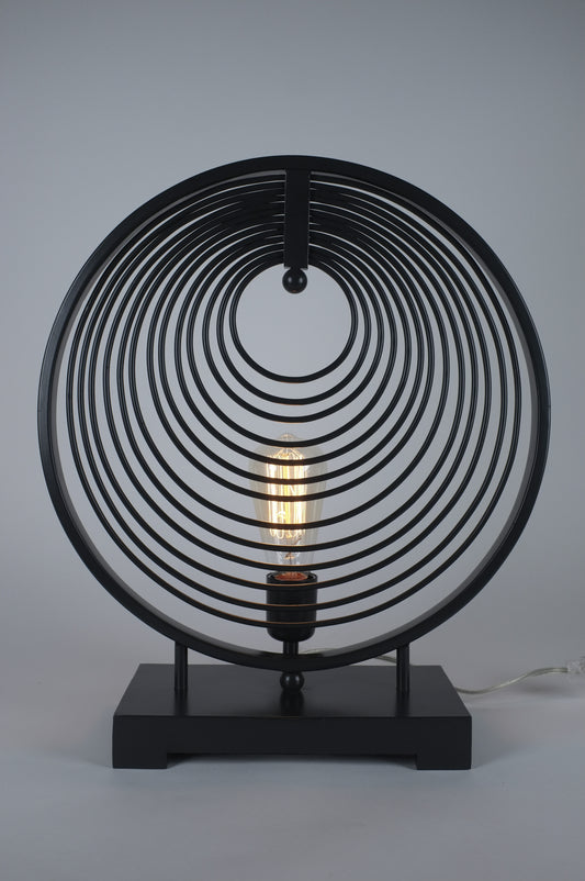 Black Metal Accent Lamp