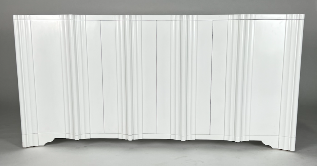 Gloss white fluted buffet