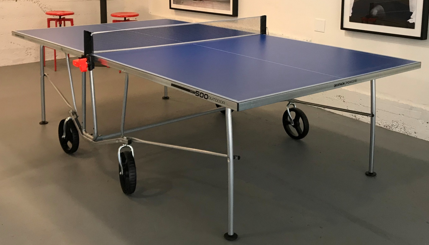 Folding ping pong table